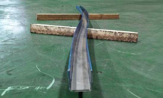 チャンネル横曲02